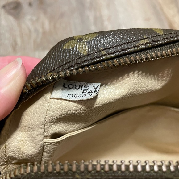 Vintage Louis Vuitton Monogram Truth Toiletry 23 Bag - Picture 6 of 11